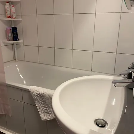 3 Apartment *